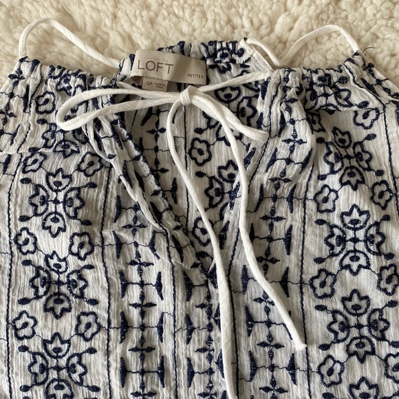 LOFT White and navy embroidered tank - Picture 3 of 8